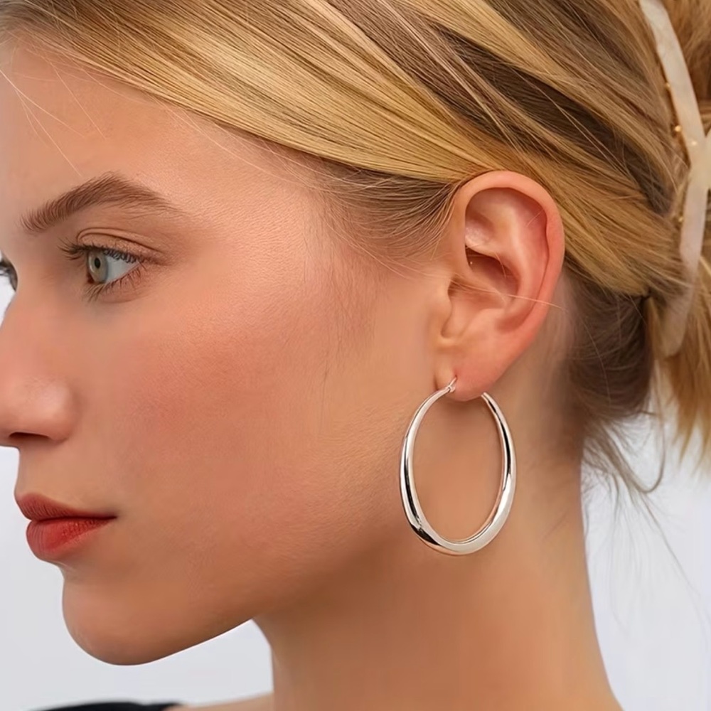 NWT Stainless Steel Chunky Silver Hoop Earring Medium 3cm Minimalist High Polish